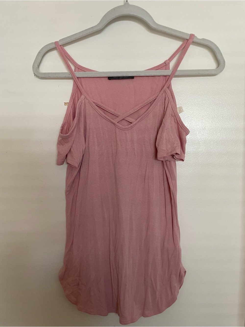 Suzy Shier Pink Cold-Shoulder Spaghetti Strap Camisole